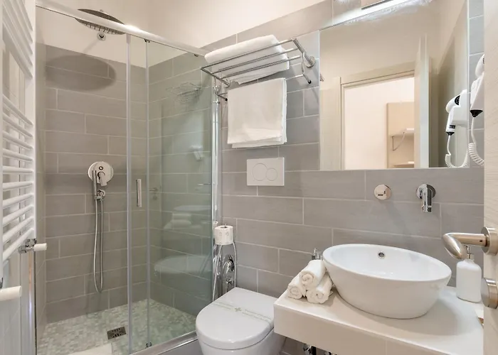 Dolce Luxury בית הארחה 4*